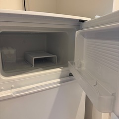 90Lcomfee冷蔵庫ニッヶ月使用だけの画像