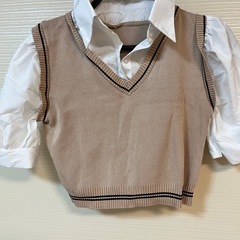 女性用の洋服多数の画像