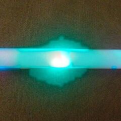 光るバトンの画像