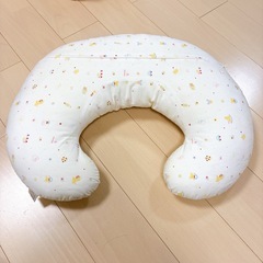 授乳クッション　赤ちゃんの城の画像