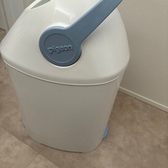 ピジョン
オムツゴミ箱の画像