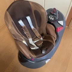 アップリカ フラウディア チャイルドシートの画像