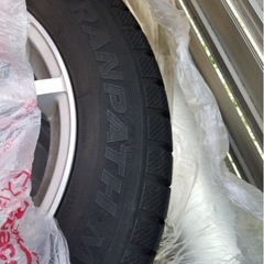 スタッドレスタイヤ　215/60r16　ホイール付4本の画像