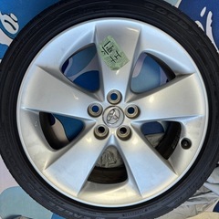 30プリウス純正17インチの画像