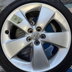 30プリウス純正17インチの画像