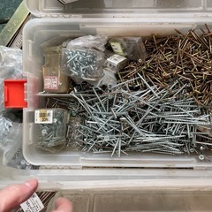 ネジ大量&工具の画像