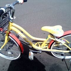 ブリヂストン　22インチ　女の子自転車　LEDライトの画像