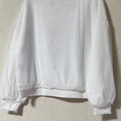 【一回着用の美品】チュールトレーナー　スウェット　Lの画像