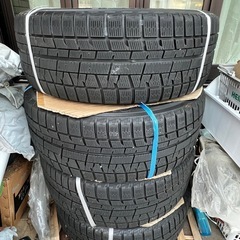 取引成立致しました【🛞ホイール付】スタッドレスタイヤ4本セットの画像