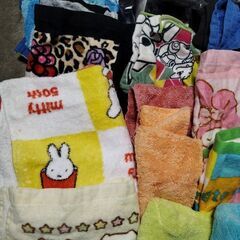 ミニタオル ハンカチ、ブランケットなど22点セットの画像