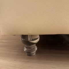 白レザーソファーの画像