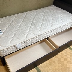 フランスベッド製　ベッドandマットレスの画像