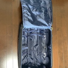 （黒）キャリーケースの画像