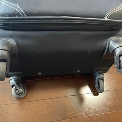 （黒）キャリーケースの画像