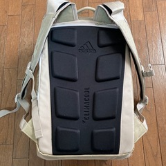 12/27お引き取りお値段交渉あり。ADIDAS adidas OPSバックパック　ベージュバックパックの画像