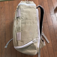 12/27お引き取りお値段交渉あり。ADIDAS adidas OPSバックパック　ベージュバックパックの画像
