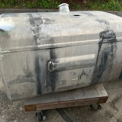 ステンレス燃料タンクの画像