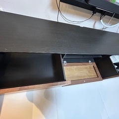 テレビボードの画像