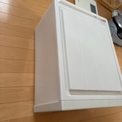 収納箱の画像