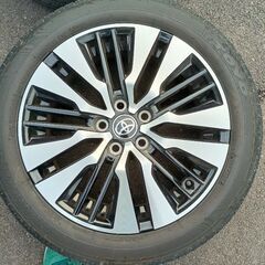 30ヴェルファイア純正タイヤホイールの画像