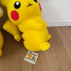 ピカチュウ　人形2個の画像