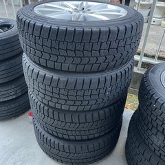 BMWホイールとスタッドレスタイヤの画像