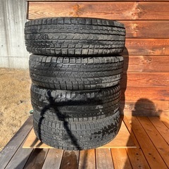 スタッドレス22年製　4本　215/70r16 アイスガードG075 の画像