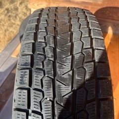 スタッドレス22年製　4本　215/70r16 アイスガードG075 の画像