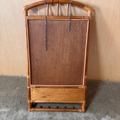 ラタン　藤　コルクボードの画像