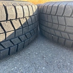 スタッドレスタイヤの画像