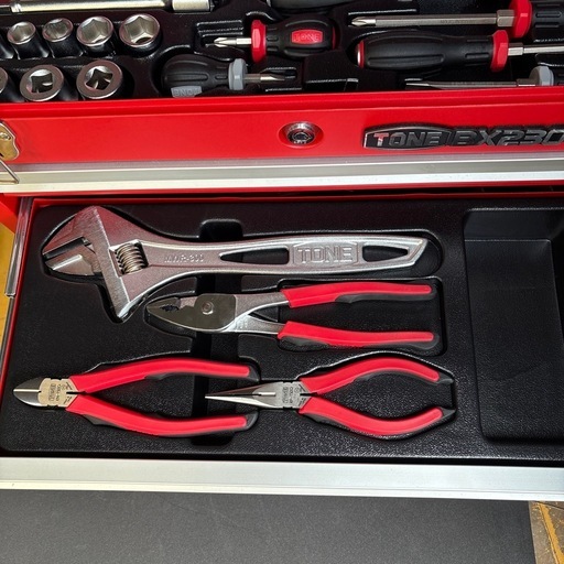 決まりました。TONE工具セット