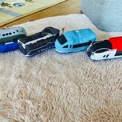 プラレール　ぬいぐるみ
の画像