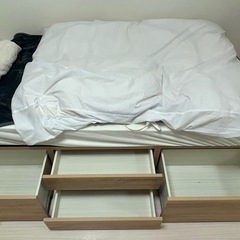 ベットフレームの画像