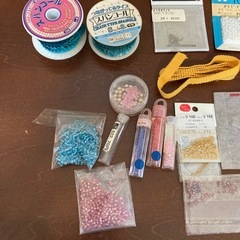 ビーズアクセサリーの材料の画像