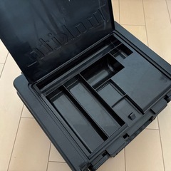 マキタ(makita)工具箱 素人 加工品 緩衝ウレタンの画像