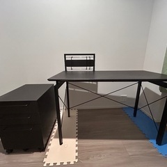 [運び出しご自身で可能な方]デスク
 の画像