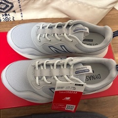 ニューバランス    新品未使用品の画像