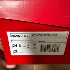 ニューバランス    新品未使用品の画像