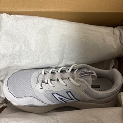 ニューバランス    新品未使用品の画像