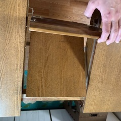 おしゃれな伸ばせるダイニングテーブル　の画像