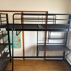 収納いっぱい多機能ロフトベッドの画像