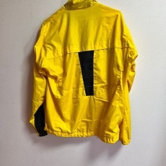 skins スキンズ　アウター　洋服　スポーツ　Mサイズ　男性の画像