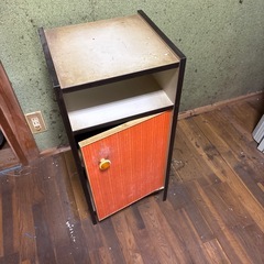 カバン　手提げバック　座布団　クッション　小物入れ　財布　タンス　テーブル　鉄屑　スクラップ　アルミ　家の片付け中　電化製品　収納家具　ベッド　プリンター　豊前市　　差し上げます　0円　松江　の画像