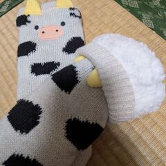 《新品》もこもこ　くつ下☆　《牛がら》の画像