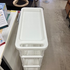 A2512-735 キャスター付き 隙間収納ラック 中古の画像