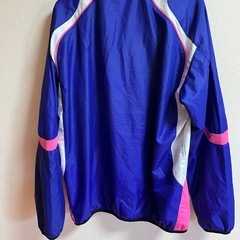 デサント   スポーツウェア　シャカシャカ　アウター　の画像