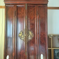 大きい仏壇もらってくださいの画像