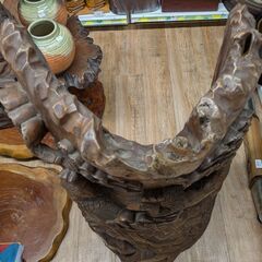 木彫り孔雀の画像