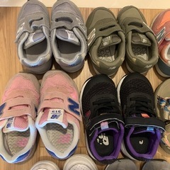 【used】キッズ　シューズ　サンダル　11足の画像