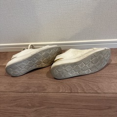 アーノルドパーカースニーカー23.5の画像